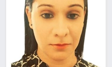 Mayaa SH |  Her Book Cover Launch Of Kaagaz Ke Phool : Ek Abhivyakti